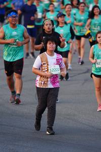 BIB: 523, 52222
                            <button type="button" onclick="openModal(10519648)" class="btn btn-primary btn-sm float-right btn-popup" data-toggle="modal" data-target=".modal-high-quality">
                        <i class="fas fa-shopping-cart"></i> Add to Cart
                    </button>
                                            <button type="button" onclick="isThisMe(10519648, true)" class="btn btn-success btn-sm float-right btn-popup btn-isme hidden" data-toggle="tooltip" data-placement="bottom" title="นี่คือรูปของคุณใช่ไหม คลิกที่นี่เพื่อเอาเข้าอัลบั้ม">
                        <i class="fas fa-plus"></i> Add to album
                    </button>
                    <button type="button" onclick="isThisMe(10519648, false)" class="btn btn-warning btn-sm float-right btn-popup btn-isnotme hidden">
                        <i class="fas fa-ban"></i> Remove from album
                    </button>